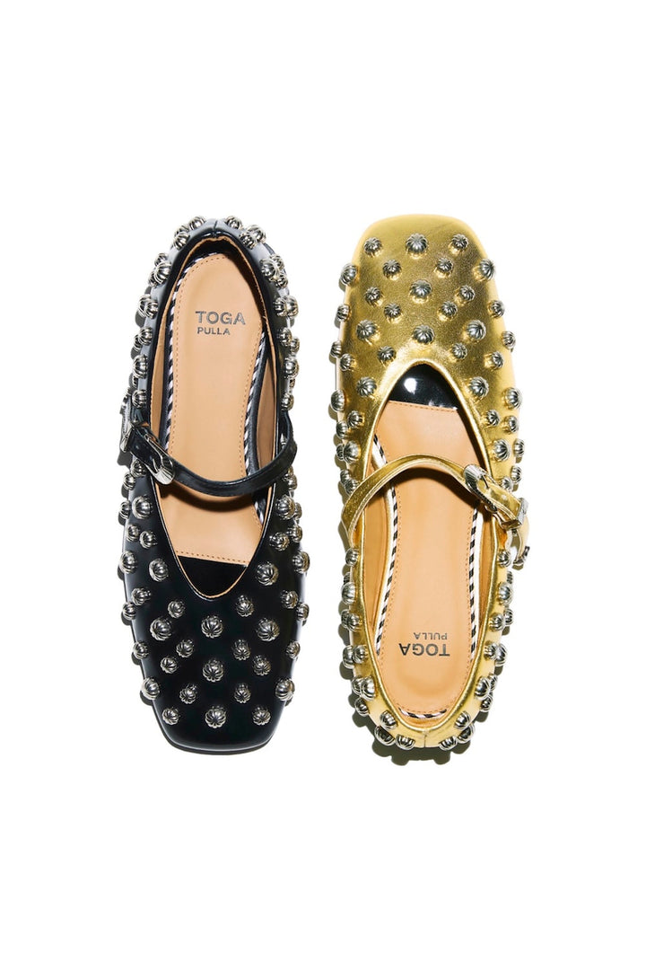 [WS7583] Toga Pulla | Slip-ons main image 0