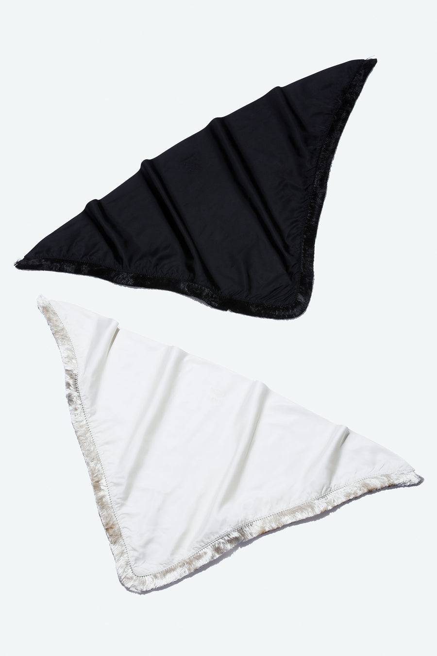 【新品未使用】TOGA / トーガ - FOOTBALL SCARVES TOGA TOO TOGA SS26 PRINT SCARF / L.BLU - NUBIAN